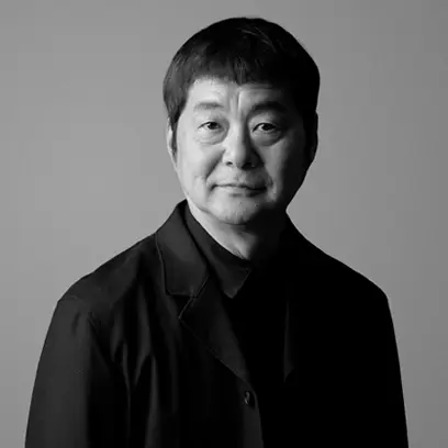 松山氏